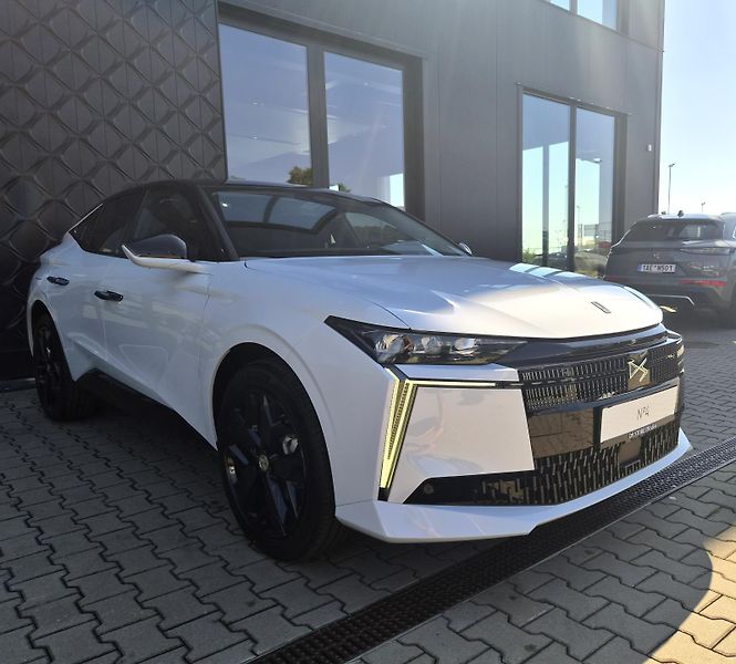 DS Automobiles DS N°4 (2026) N°4  PERFORMANCE LINE HYBRID   - fotka 3 z 27