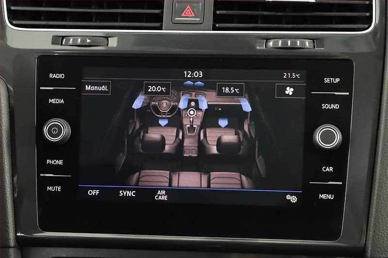Volkswagen Golf (2018) 1.4 TSI, Tempomat - fotka 13 z 17