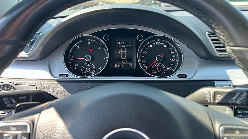 Volkswagen Passat (2013) 2.0TDI 125kW *ALLTRACK*DSG* - fotka 14 z 23