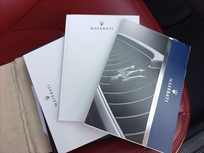 Maserati Levante 3,0 V6 Q4 Kůže,Kamera,Bi-xenon - fotka 40 z 40