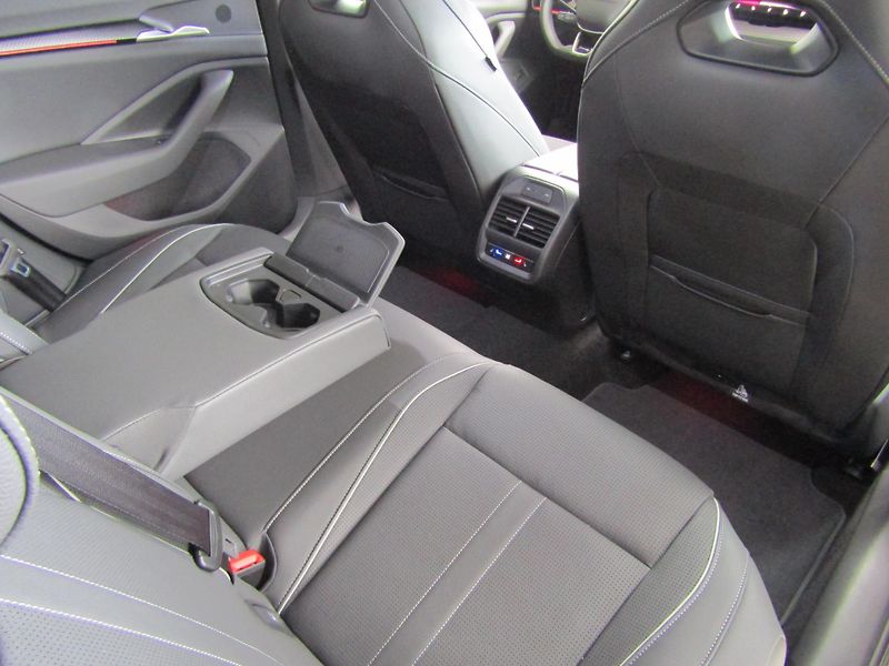 Škoda Superb (2026) Sportline 2.0 TDI 142 kW DSG 4 - fotka 25 z 30