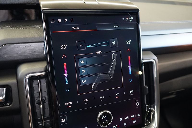 GMC Yukon (2026) Denali 6.2 V8 - fotka 50 z 59