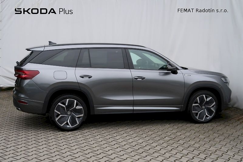 Škoda Kodiaq (2025) SposrtLine 2,0 TDi/142 kW 4X4 - fotka 25 z 32