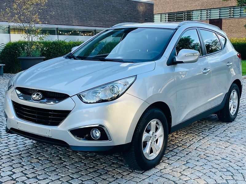 Hyundai ix35 2.0i MANUÁL VÝHŘEV SERVISKA - fotka 3 z 45