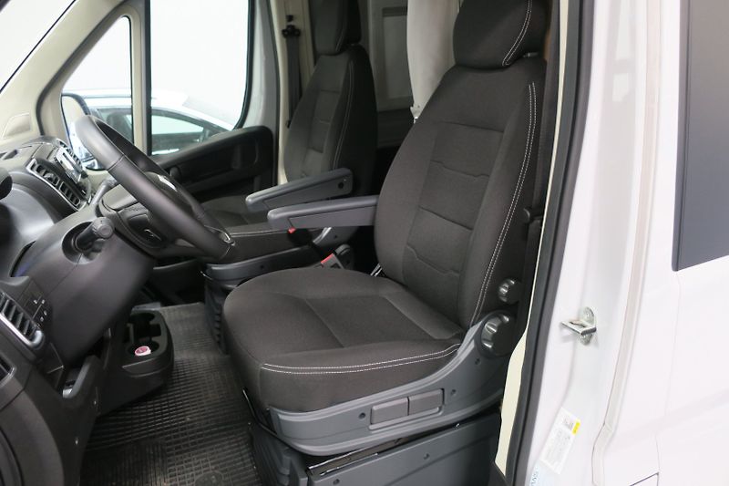 Fiat Ducato (2025) FULLVANS 2,2MTJ 140k L2H2 - fotka 9 z 50