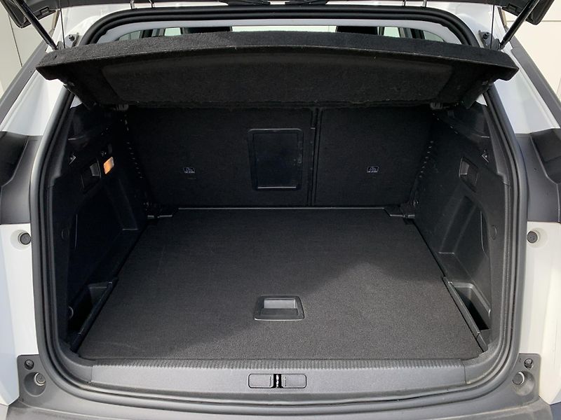 Peugeot 3008 ALLURE+ 1.2 PureTech 96kW AT - fotka 5 z 27
