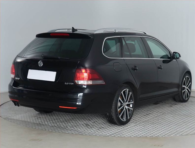 Volkswagen Golf (2012) Highline 2.0 TDI, Xenony - fotka 5 z 17