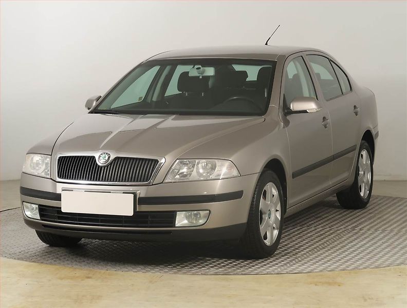 Škoda Octavia (2008) Elegance 1.6, Serv.kniha - fotka 2 z 18