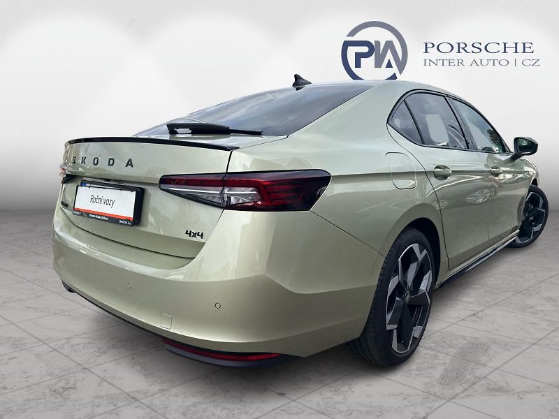 Škoda Superb Sportline 2.0TSI 195kw DSG 4x4 - fotka 2 z 29