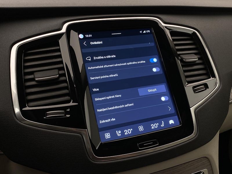 Volvo XC90 B5 AWD CORE AUT CZ - fotka 50 z 58