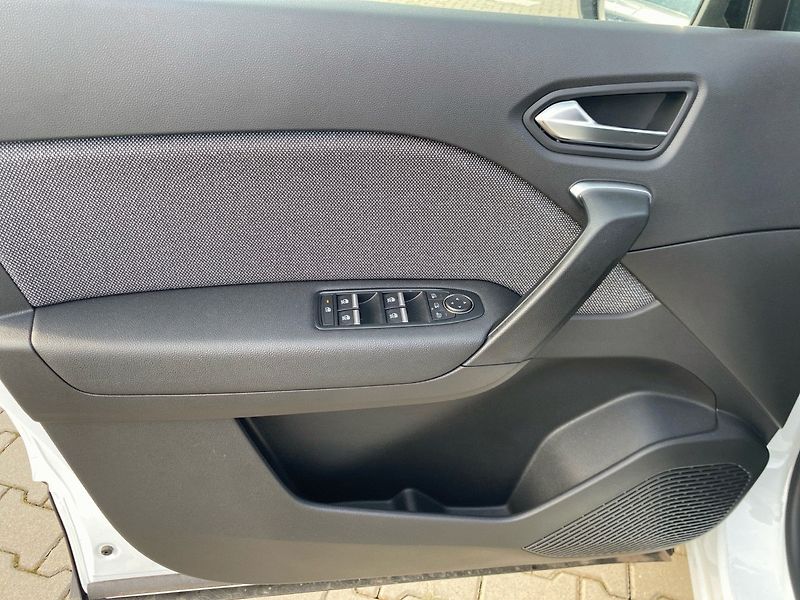 Renault Captur (2026) Techno Tce90 - fotka 13 z 21