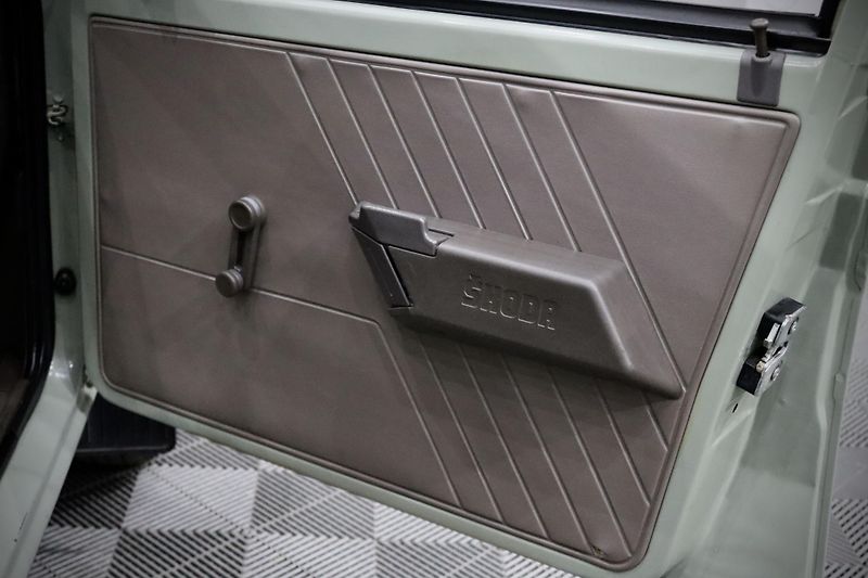 Škoda Favorit (1988) 1.3 46 kW 136 L  - fotka 23 z 47