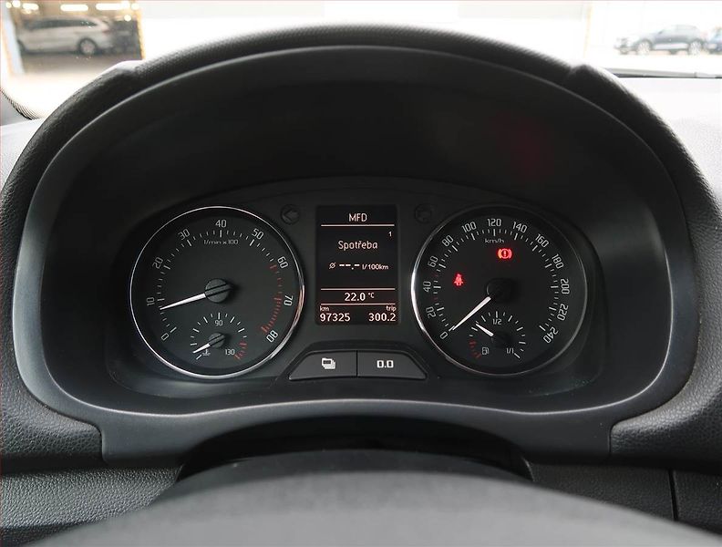 Škoda Fabia (2011) Ambition 1.2 TSI, Serv.kniha - fotka 11 z 15
