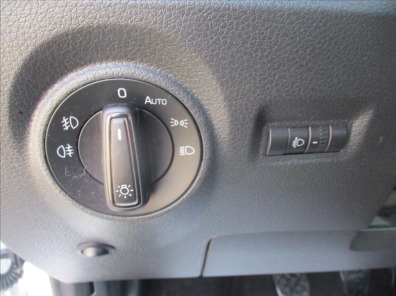 Škoda Fabia 1,0 TSI,klima,servis,DPH,CZ, - fotka 32 z 39