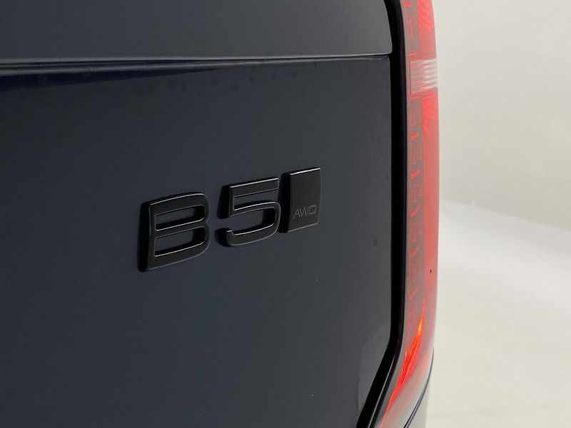 Volvo XC90 (2026) B5 AWD AUT BLACK EDITION PLUS  - fotka 20 z 74