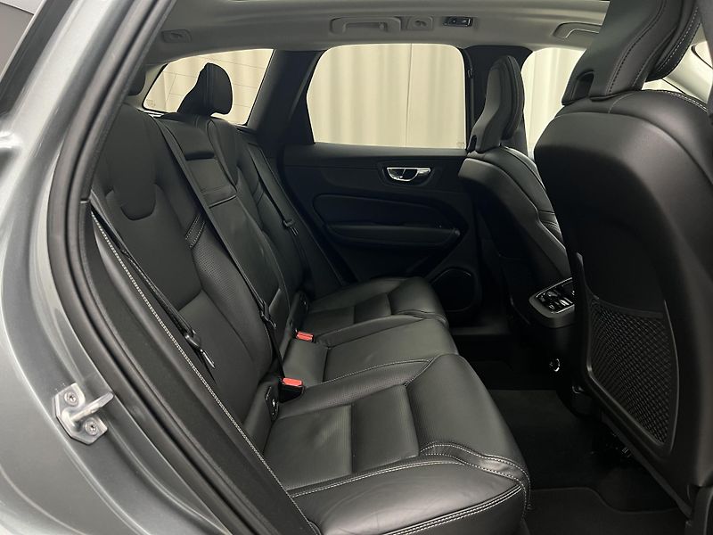 Volvo XC60 D4 INSCRIPTION AUT  - fotka 21 z 41