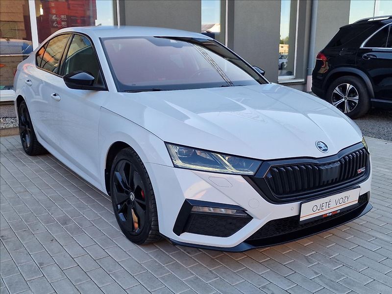 Škoda Octavia 2.0 TDI 147kW DSG 4x4 RS,1Maj - fotka 3 z 50
