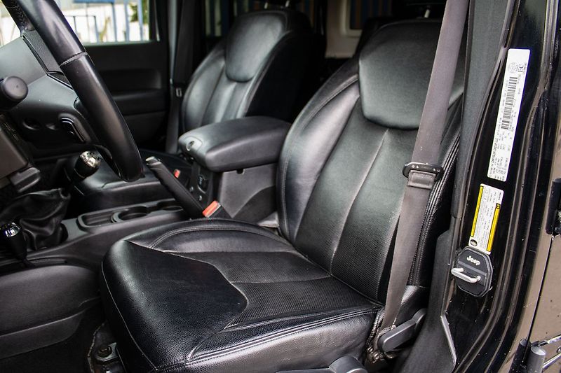 Jeep Wrangler - fotka 9 z 22