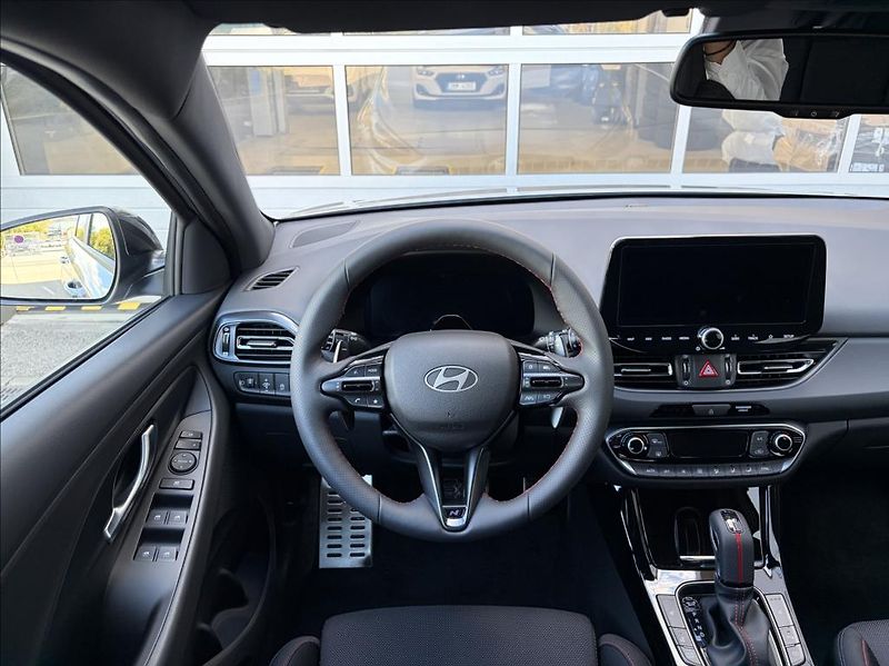 Hyundai i30 (2026) 1,6 T-GDI DCT  WG FL N Line - fotka 15 z 22
