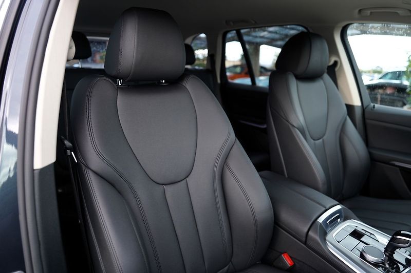 BMW X5 25d xDrive/230 PS/kůže/AT - fotka 26 z 42