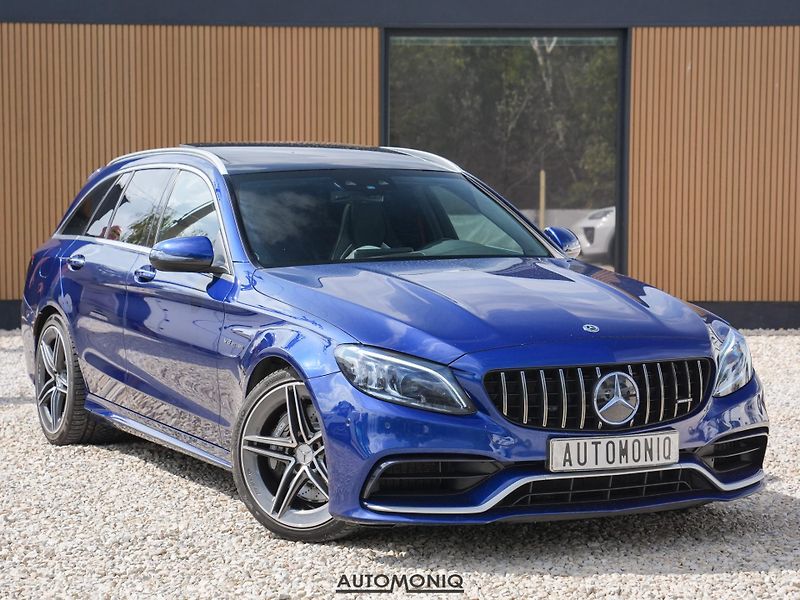 Mercedes-Benz Třídy C (2019) C 63 T AMG Pano, LED, Ambient - fotka 15 z 24