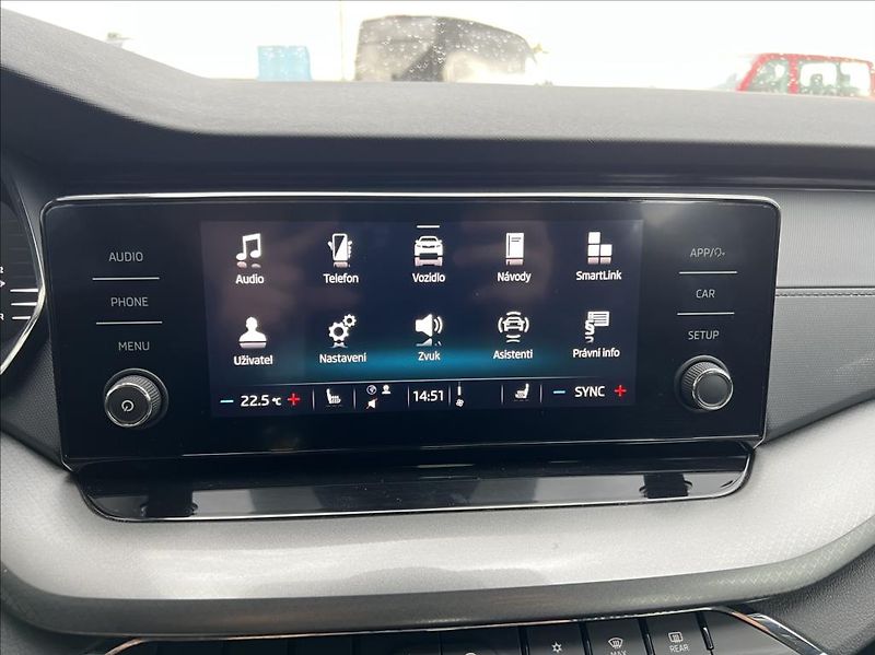 Škoda Octavia 2,0 TDI 85kW Ambition Combi - fotka 25 z 30