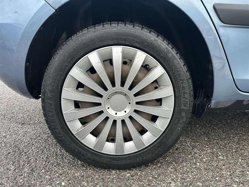 Škoda Fabia (2008) 1.2 HTP Ambiente - fotka 22 z 26