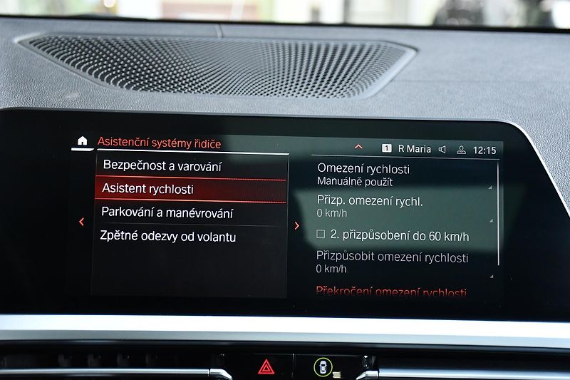 BMW Řada 3 320d xD M-SPORT REZERVACE - fotka 35 z 42
