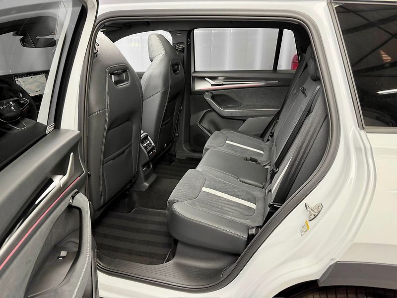 Škoda Kodiaq 2.0TDI DSG 4X4 SPORTLINE, WEBA - fotka 11 z 32