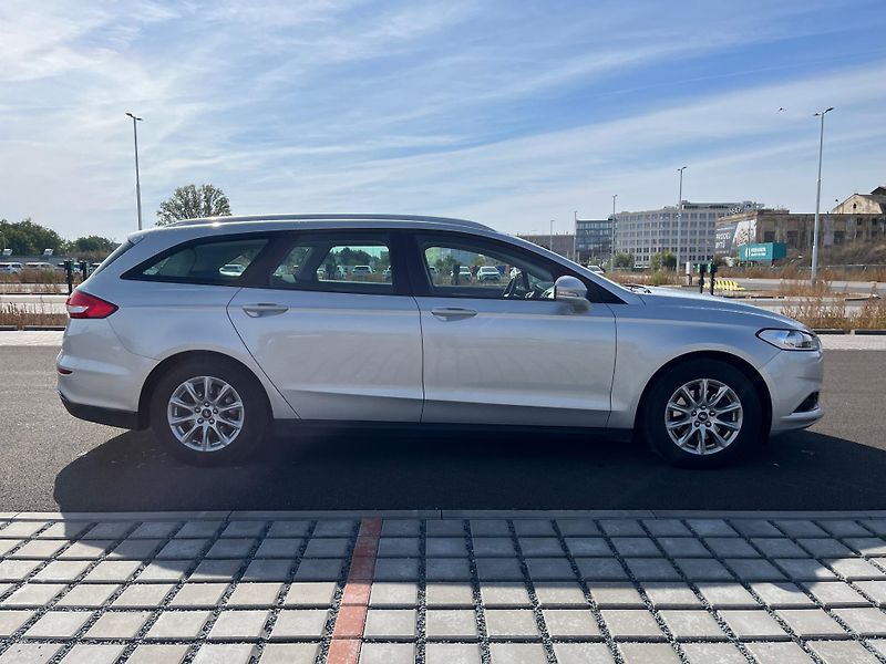 Ford Mondeo (2019) - fotka 2 z 11