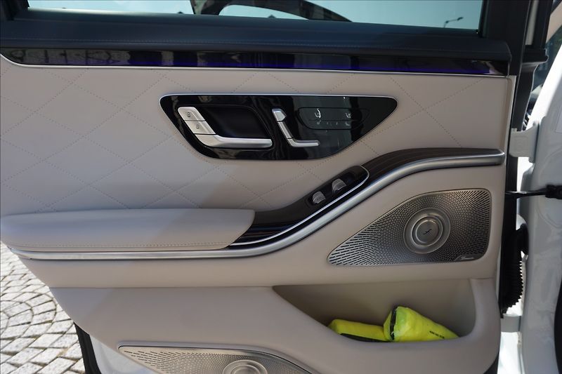 Mercedes-Benz Třídy S 4,0 S 580 4M L 1.maj ČR - fotka 17 z 22