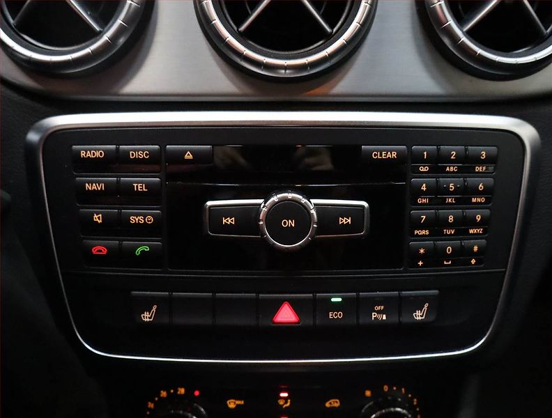 Mercedes-Benz CLA (2014) AMG Paket 200 CDI, Serv.kniha - fotka 13 z 20