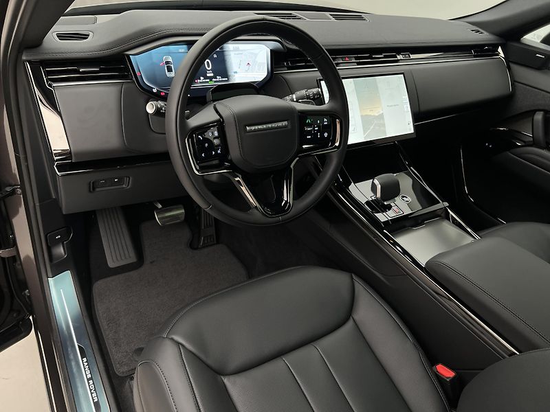 Land Rover Range Rover Sport (2026) P460e DYNAMIC SE AWD Aut - fotka 21 z 55