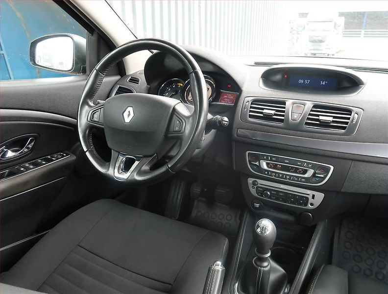 Renault Mégane (2015) Limited 1.5 dCi, Tempomat - fotka 7 z 19
