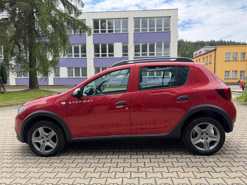 Dacia Sandero 0,9 TCe Stepway  - fotka 2 z 20