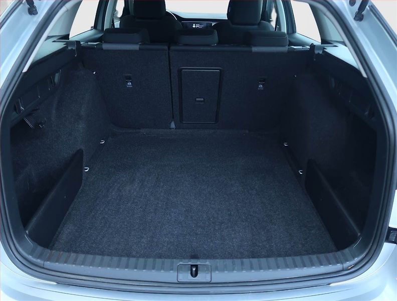 Škoda Octavia (2021) Ambition 2.0 TDI, Serv.kniha - fotka 13 z 17