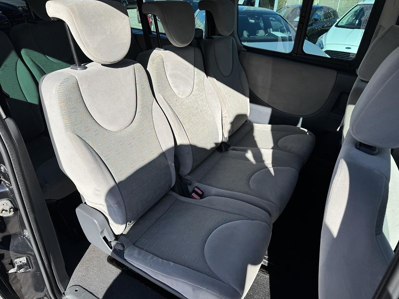 Fiat Scudo (2009) 2.0 HDi 140MJ   8-Míst Long  - fotka 16 z 21