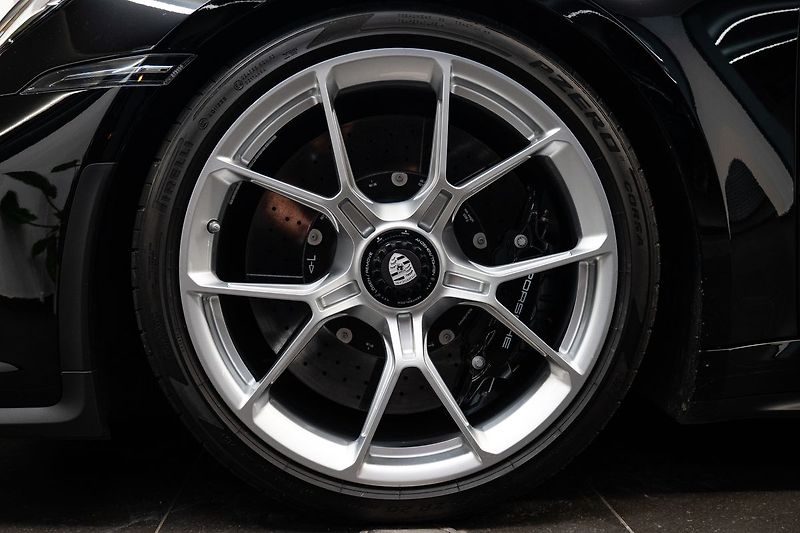 Porsche 911 GT3 Touring /LIFT/PCCB/LED - fotka 18 z 20