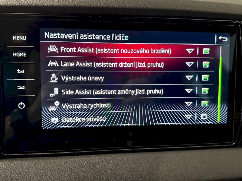Škoda Karoq (2026) SPORTLINE 2.0TDI 110KW 4X4 DSG - fotka 27 z 42