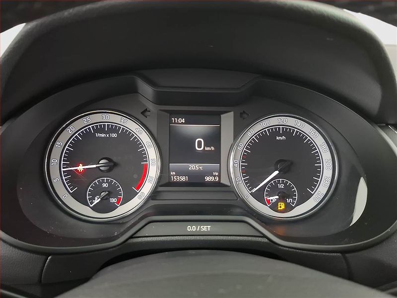 Škoda Octavia (2018) 1.6 TDI, Tempomat - fotka 11 z 18