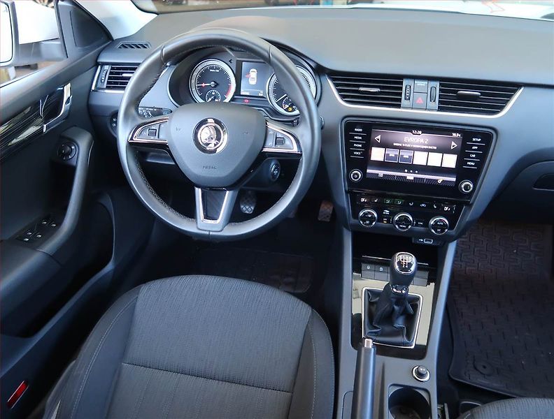 Škoda Octavia (2018) Style 1.6 TDI, Tempomat - fotka 7 z 17