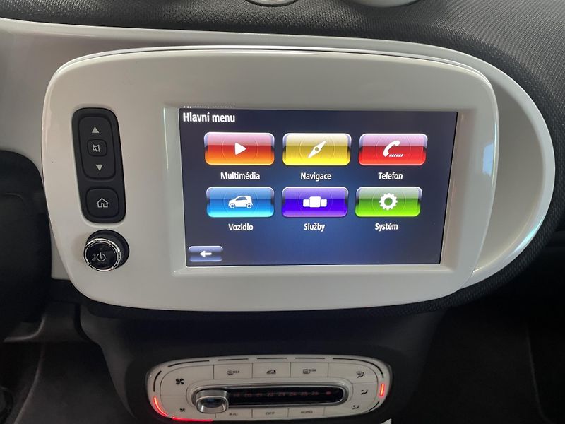 Smart Fortwo 0.9i AUTOMAT ČR 1.MAJ NAVI   - fotka 22 z 25