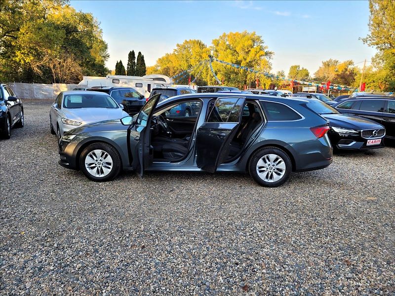 Škoda Octavia 1,0 TSI,CLEVER,LED,VÝHŘEV,NAVI - fotka 17 z 50
