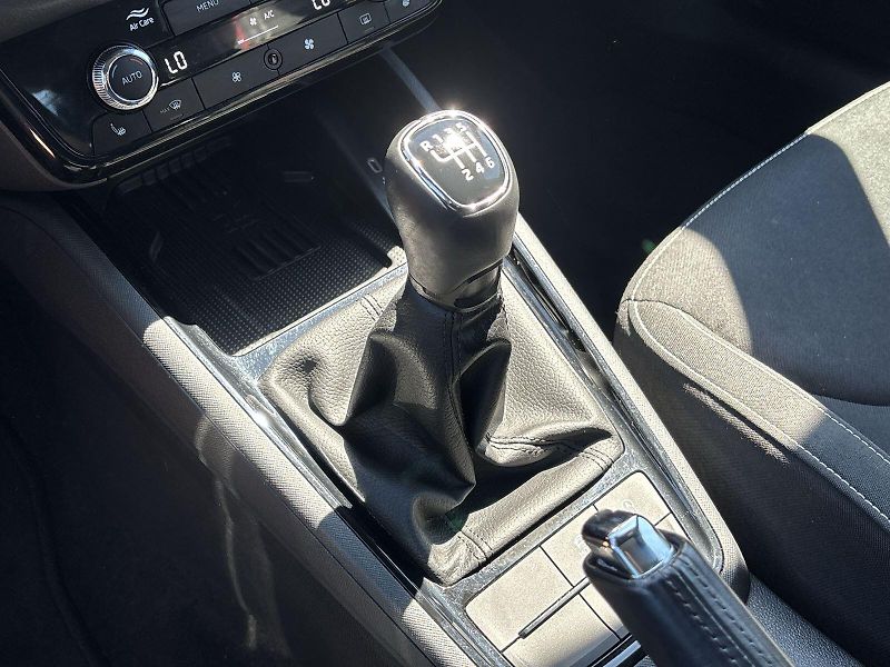 Škoda Kamiq (2025) 1.5 TSI Monte Carlo - fotka 14 z 29