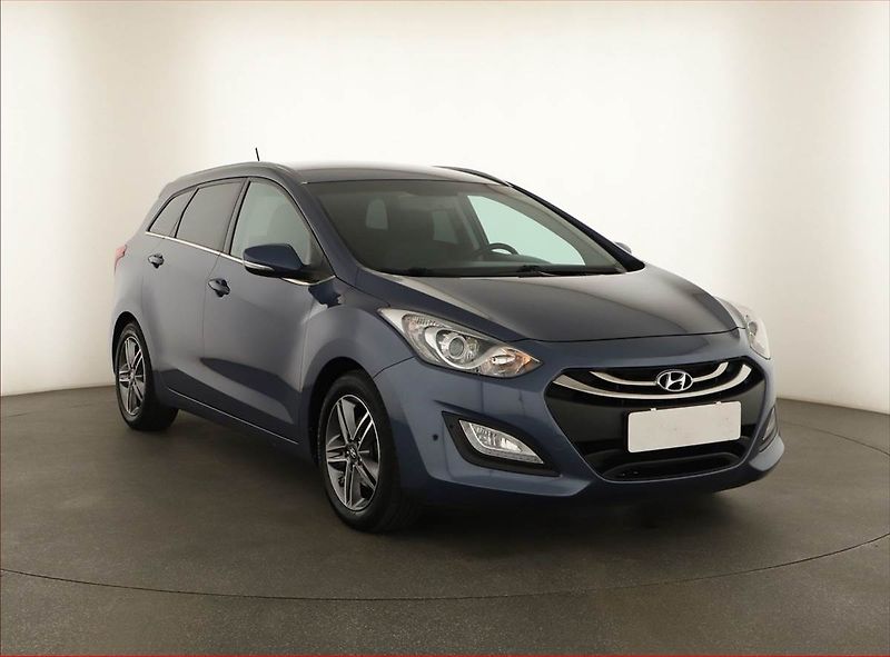 Hyundai i30 (2014) 1.6 GDI, Serv.kniha, Tempomat - fotografie inzerátu