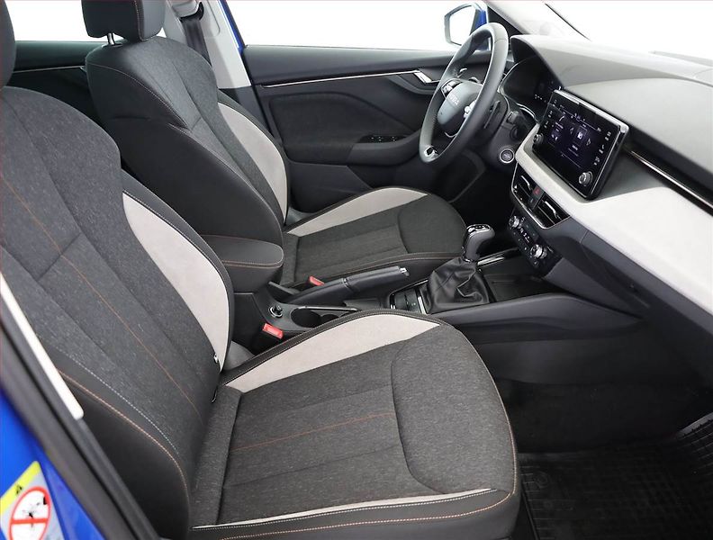 Škoda Kamiq (2025) Top Selection 1.0 TSI - fotka 7 z 18