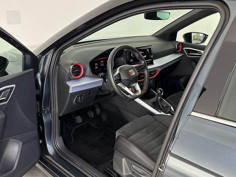 Seat Arona FR - fotka 6 z 27