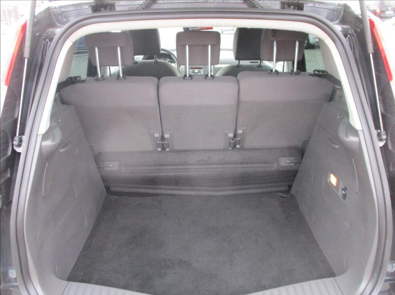 Ford C-MAX 1,6 16V, klima,serviska,tažné, - fotka 9 z 26
