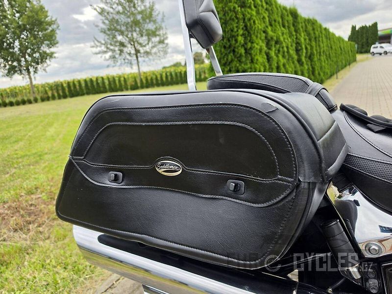 Suzuki Intruder M 800 (2010) - fotka 17 z 18