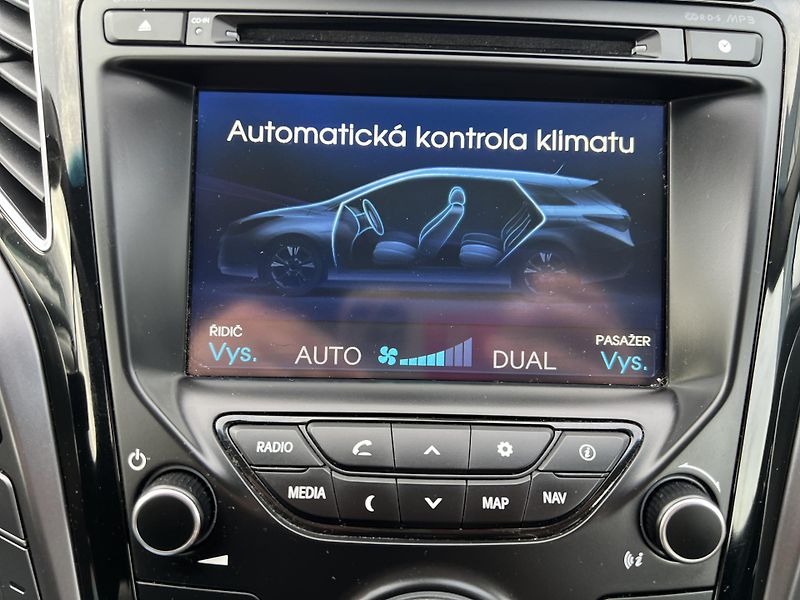 Hyundai i40 1.7CRDi NAVI KAMERA TEMPOMAT - fotka 23 z 46